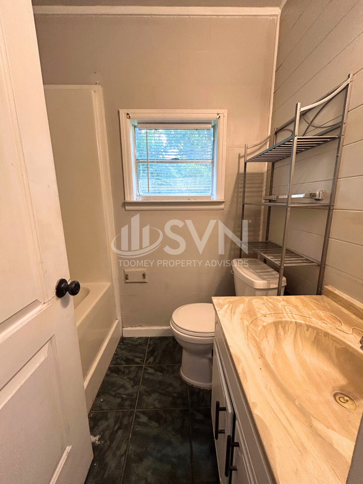 26 Glass Ave #26 - Photo 7 of 9