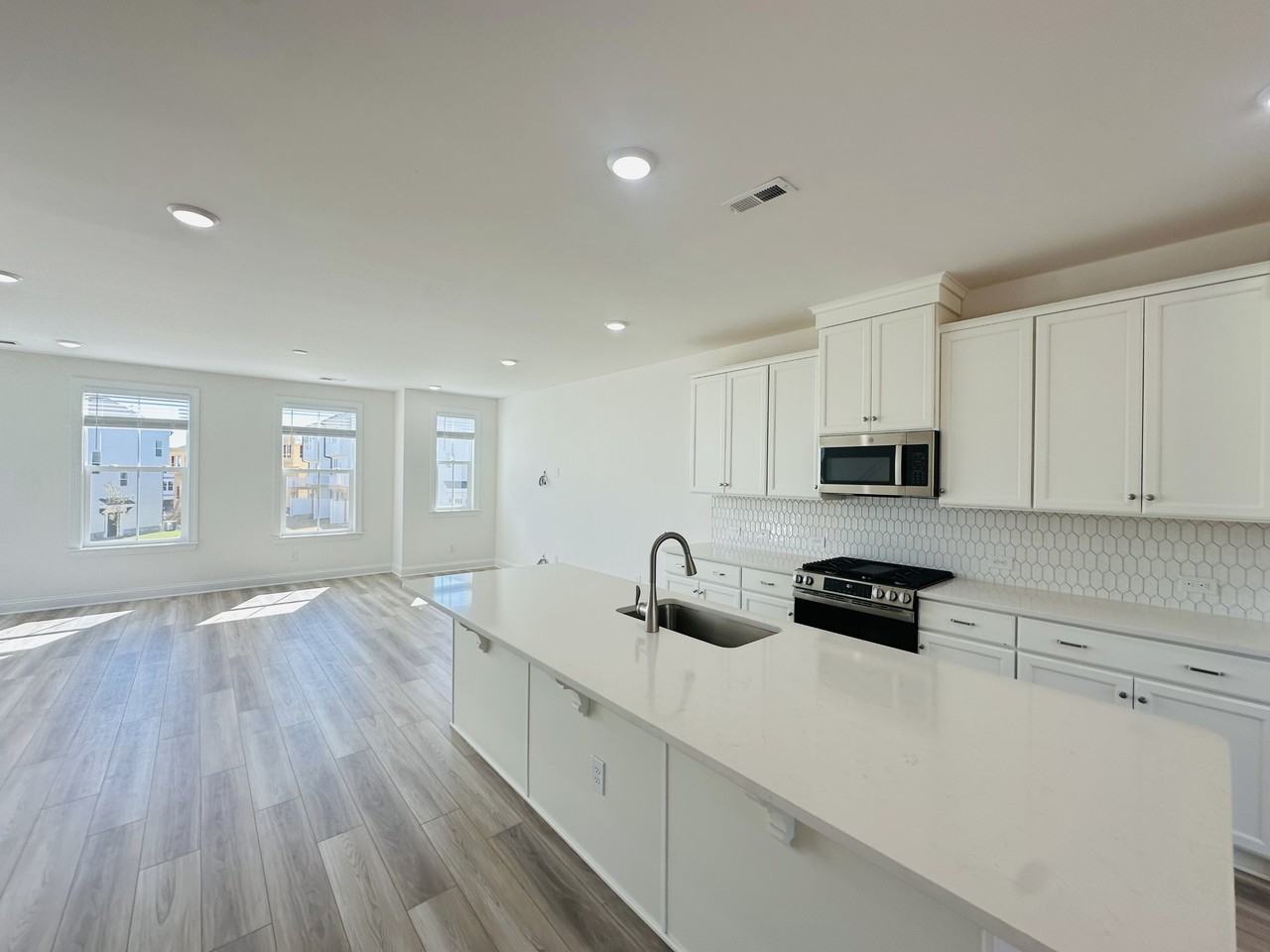 9234 Walnut Hill Rd Nw #1 - Photo 4 of 31