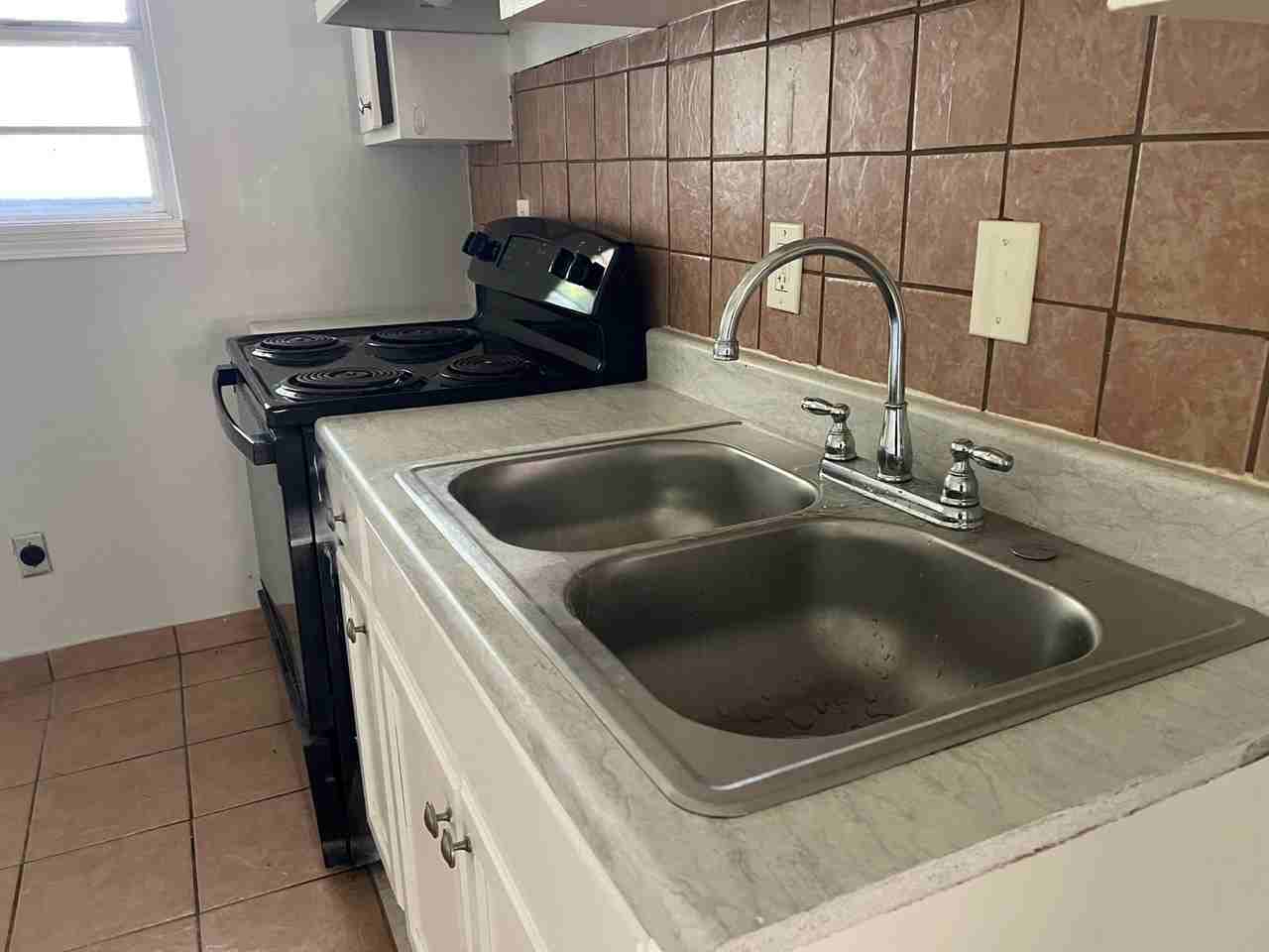 4351 Hendrix Dr #4351 - Photo 2 of 15