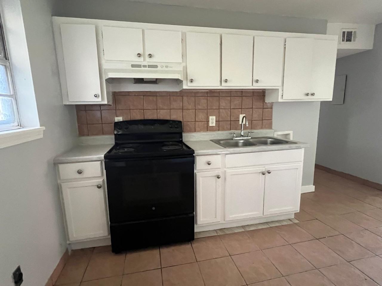4351 Hendrix Dr #4351 - Photo 5 of 15