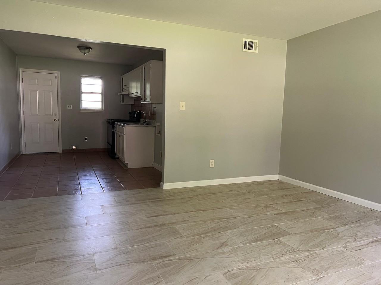 4351 Hendrix Dr #4351 - Photo 6 of 15
