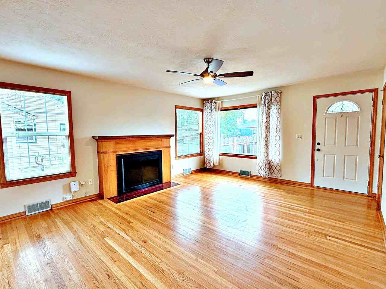 8048 Se Ellis St #1 - Photo 3 of 20