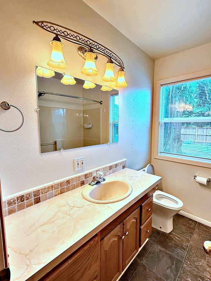 8048 Se Ellis St #1 - Photo 7 of 20