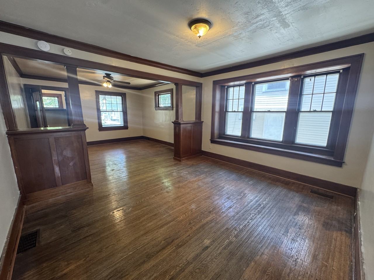 463 Glenwood Ave #463 - Photo 2 of 9