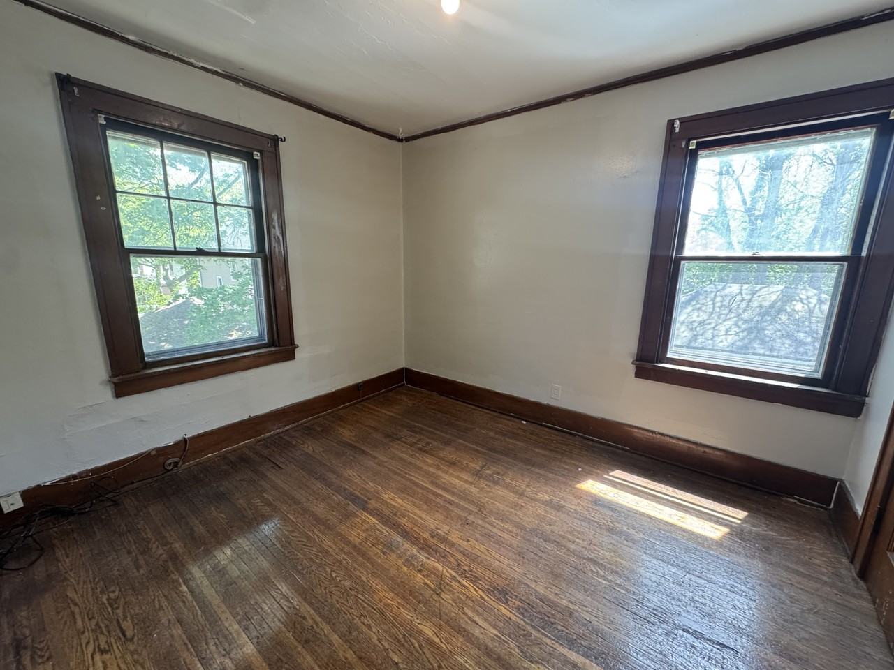 463 Glenwood Ave #463 - Photo 6 of 9