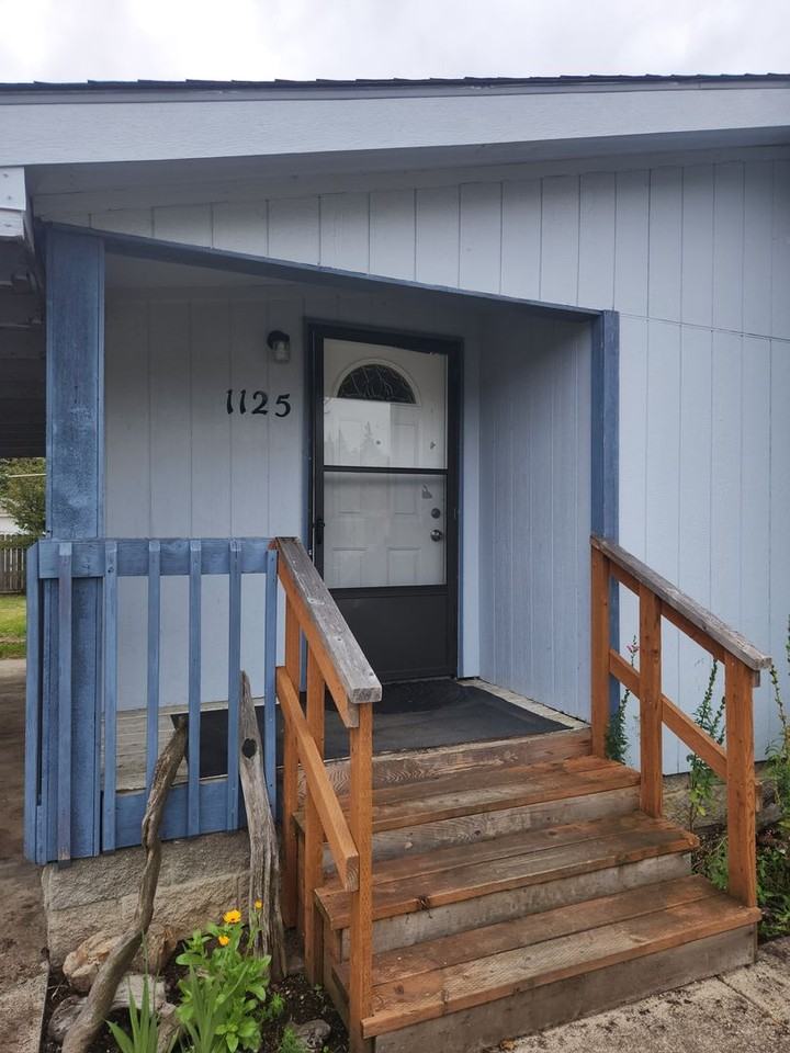 1125 2nd Ave - Photo 2 of 26