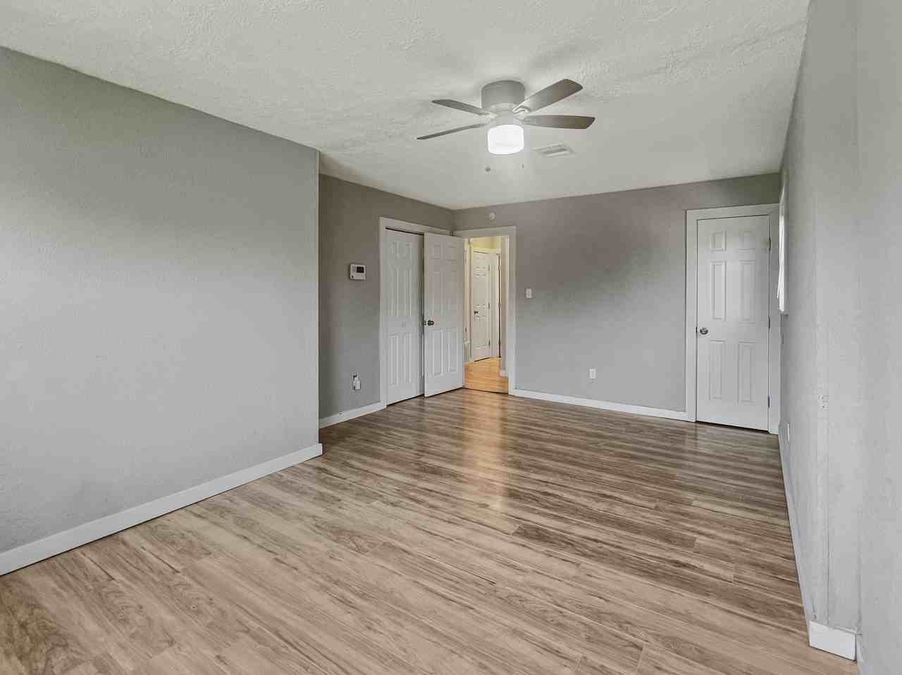 6918 Sw Forest Ave #1 - Photo 3 of 26