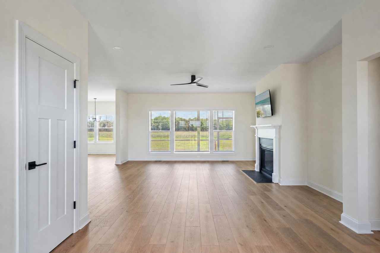 22388 Hummingbird Rd #1 - Photo 3 of 34