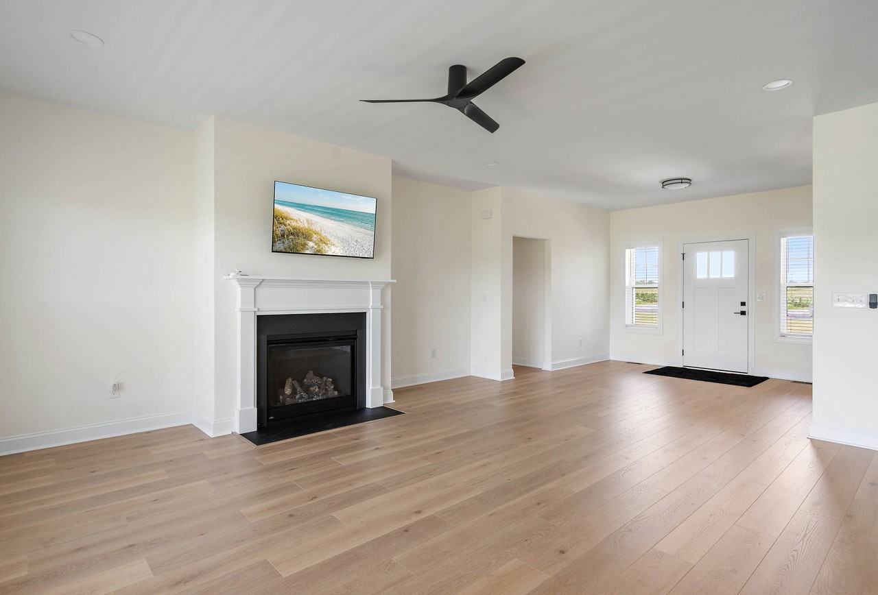 22388 Hummingbird Rd #1 - Photo 7 of 34