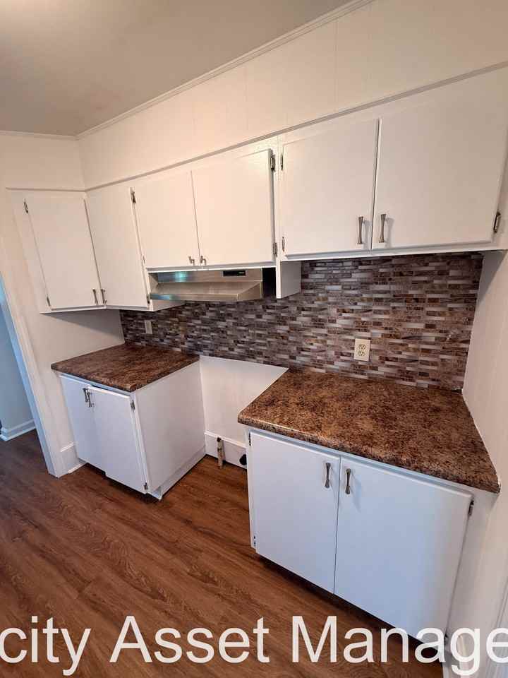2766 Smith Haven Dr #1 - Photo 6 of 15