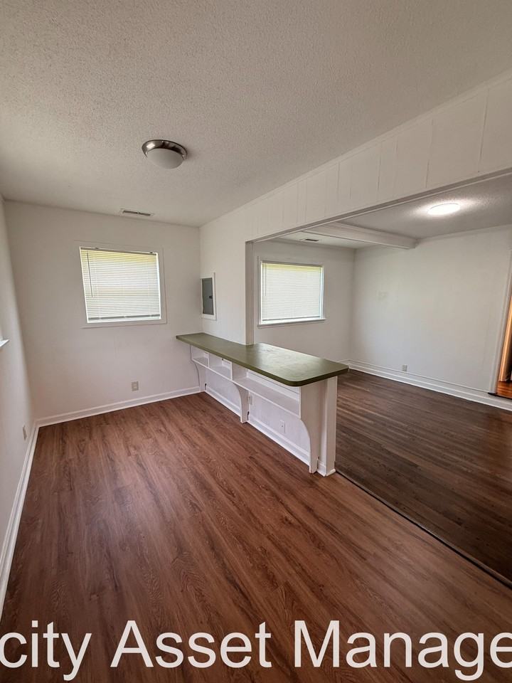 2766 Smith Haven Dr #1 - Photo 7 of 15