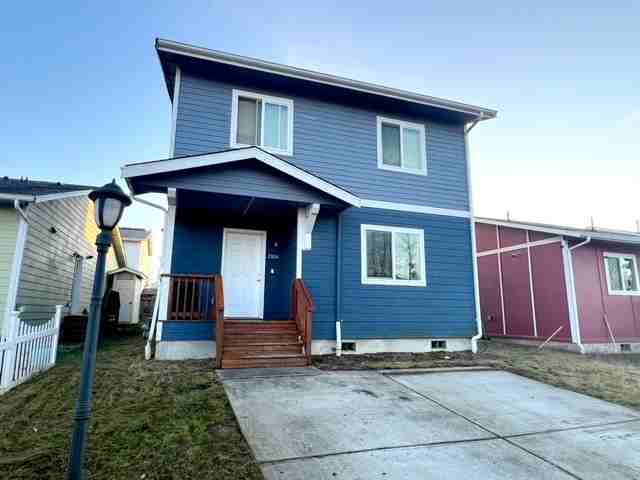 2104 Se Polar Star Way #1 - Photo 3 of 31