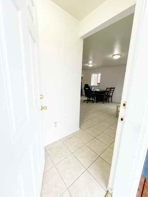 2104 Se Polar Star Way #1 - Photo 4 of 31