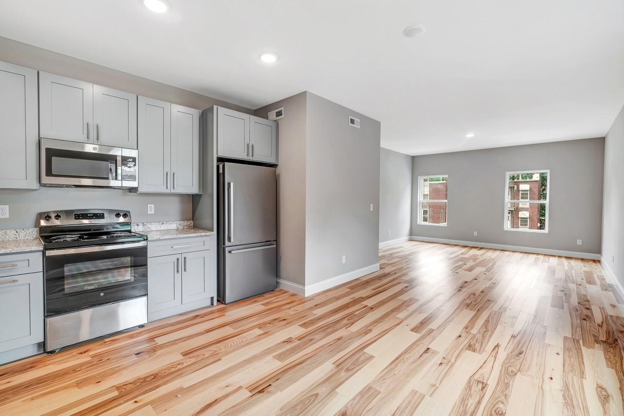 2806 Lafayette Ave #D