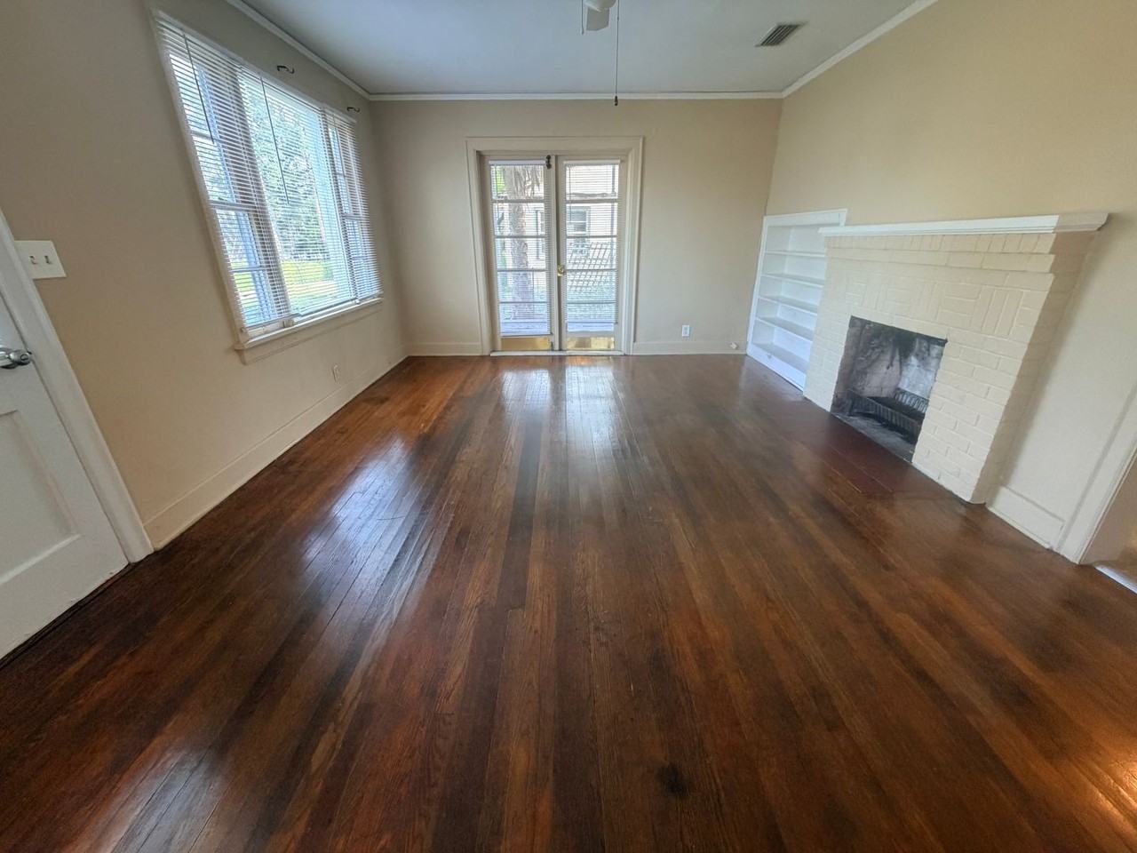 1211 N Oak St - Photo 7 of 16