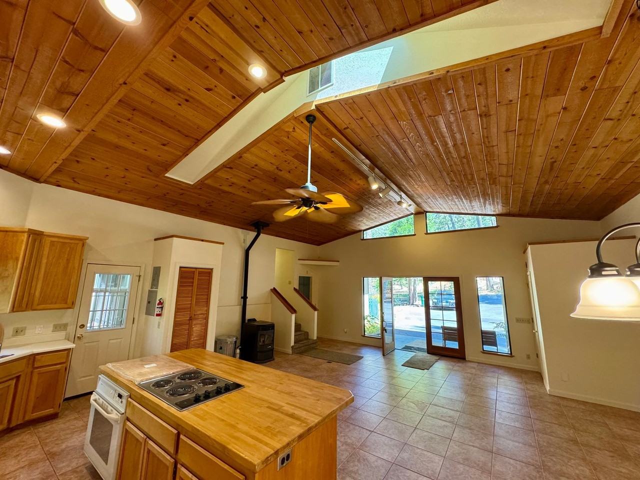 20183 Casa Loma Dr - Photo 6 of 22