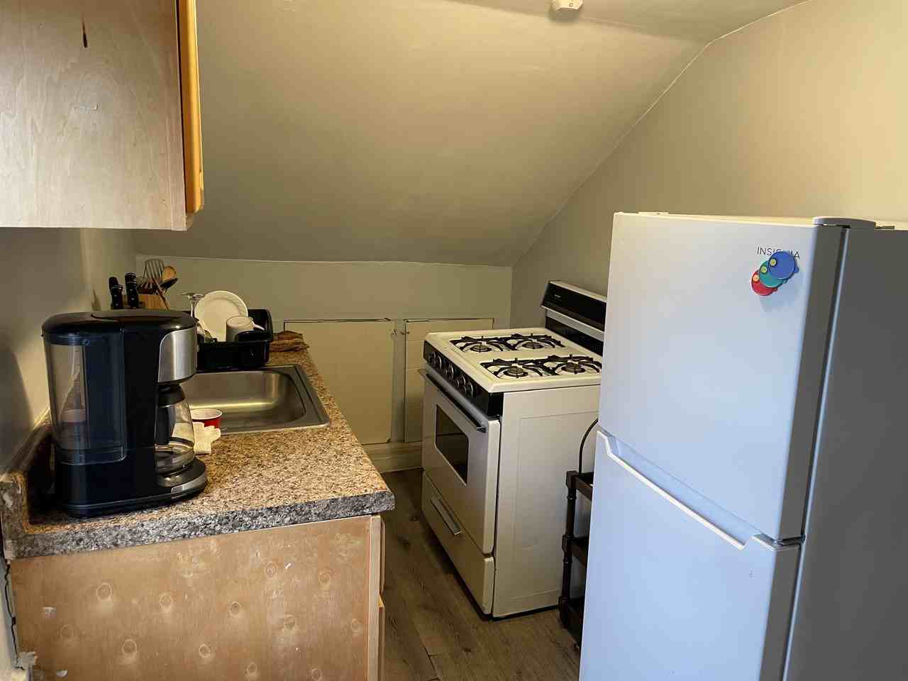 318 East 1st Avenue #3 - Photo 5 of 6