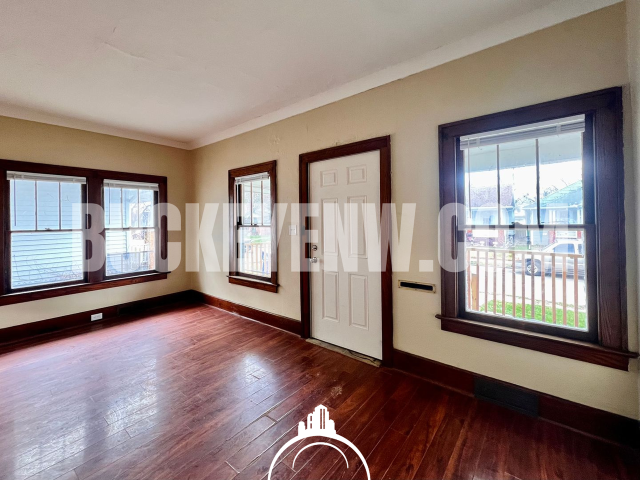 3817 Burton Ave - Photo 2 of 17