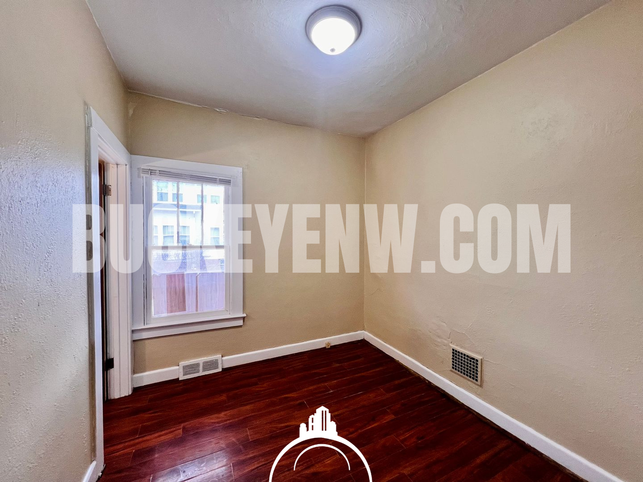 3817 Burton Ave - Photo 6 of 17