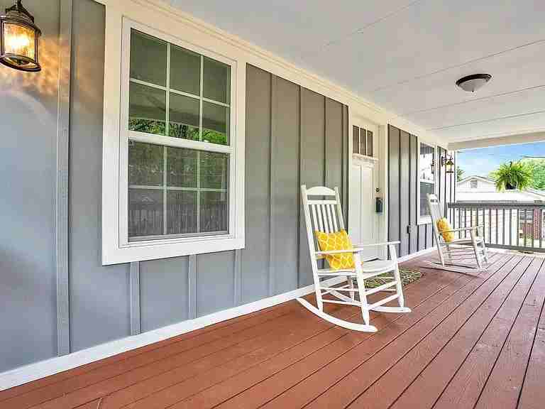 13 Pinehurst St #1 - Photo 4 of 28