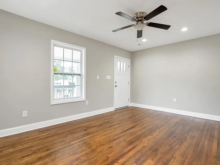 13 Pinehurst St #1 - Photo 7 of 28