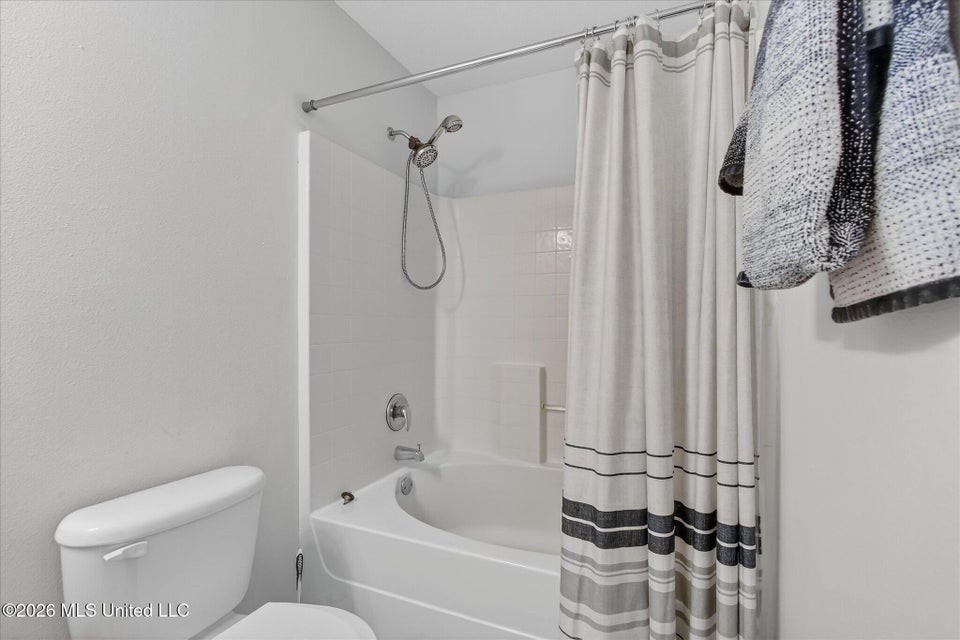 1283 Century Oaks DriveUnit B #B - Photo 6 of 11