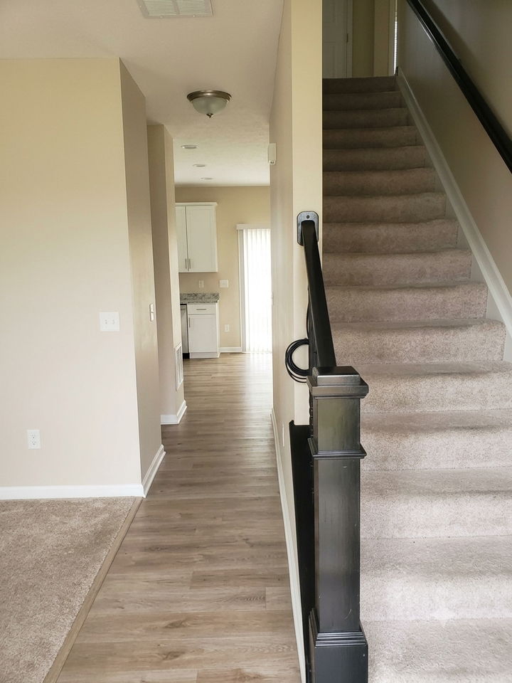 304 Gray Fox Ct #1 - Photo 7 of 31