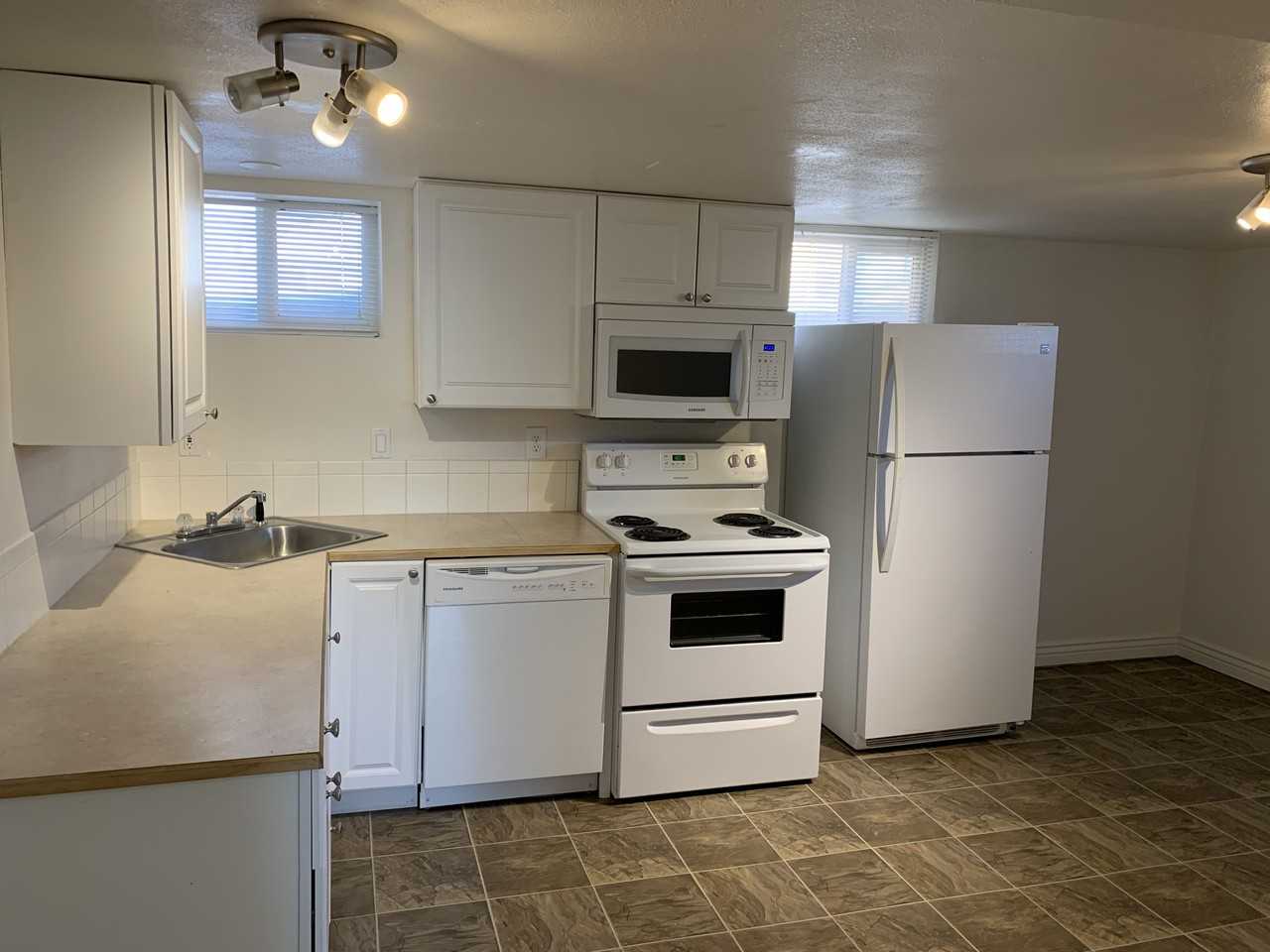 685 E 9th N #685 - Photo 2 of 14