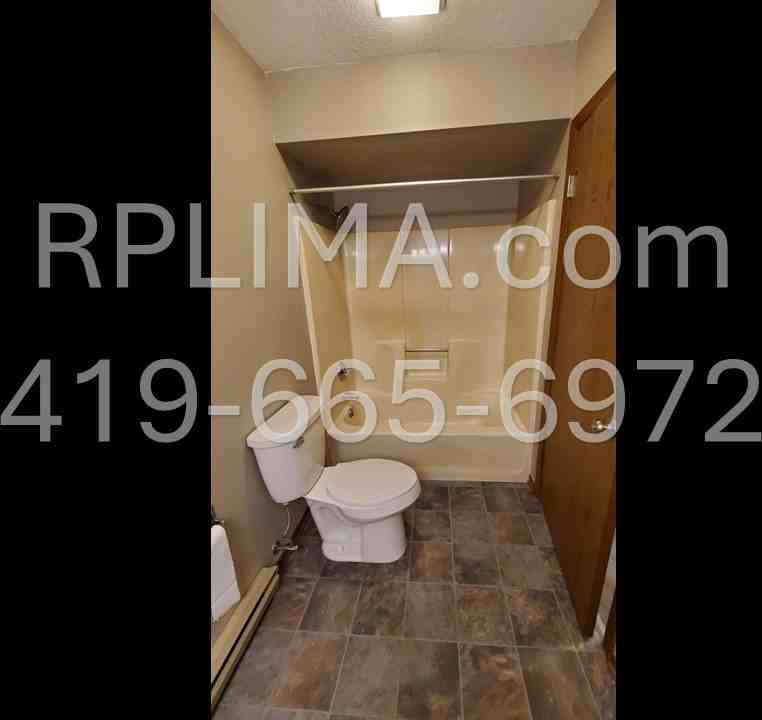 1593 Plainfield Dr #1 - Photo 5 of 11
