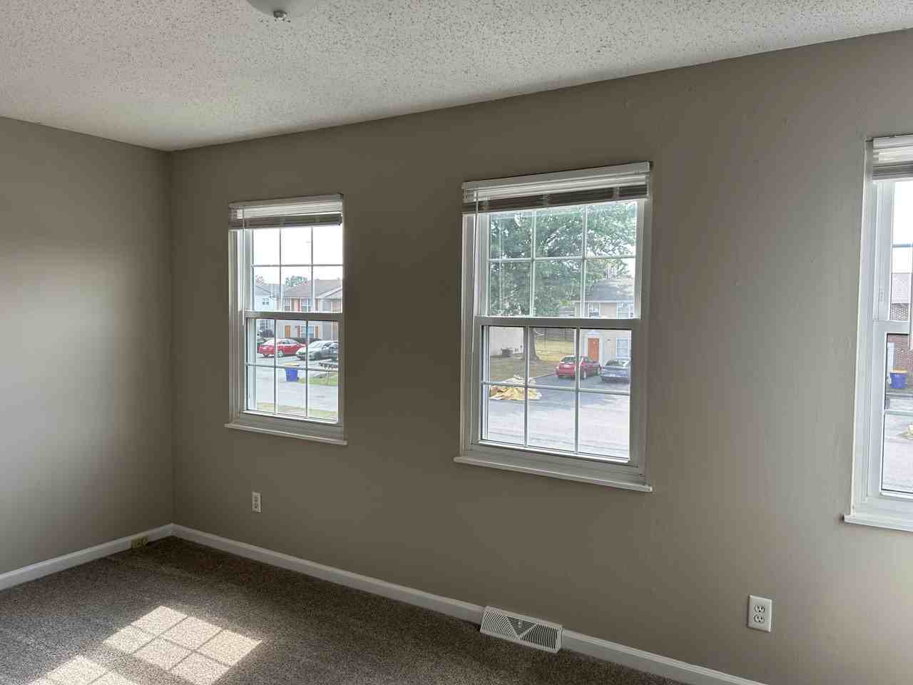 3212 Silvercreek Ave #B - Photo 2 of 9
