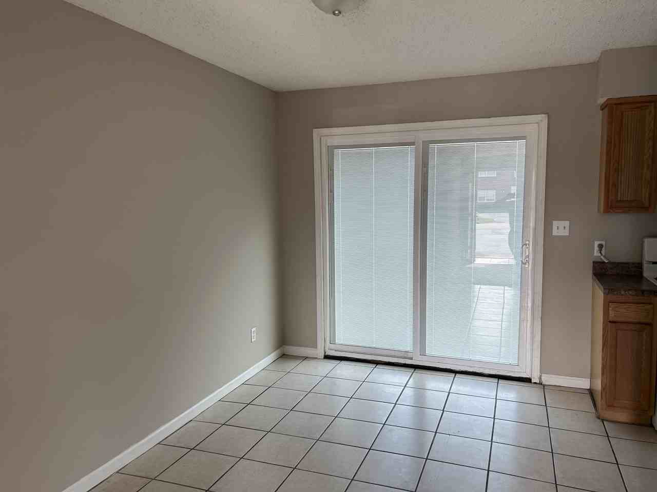 3212 Silvercreek Ave #B - Photo 4 of 9