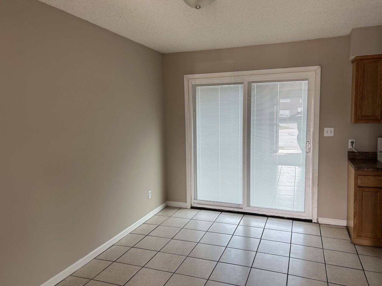3212 Silvercreek Ave #B - Photo 5 of 9