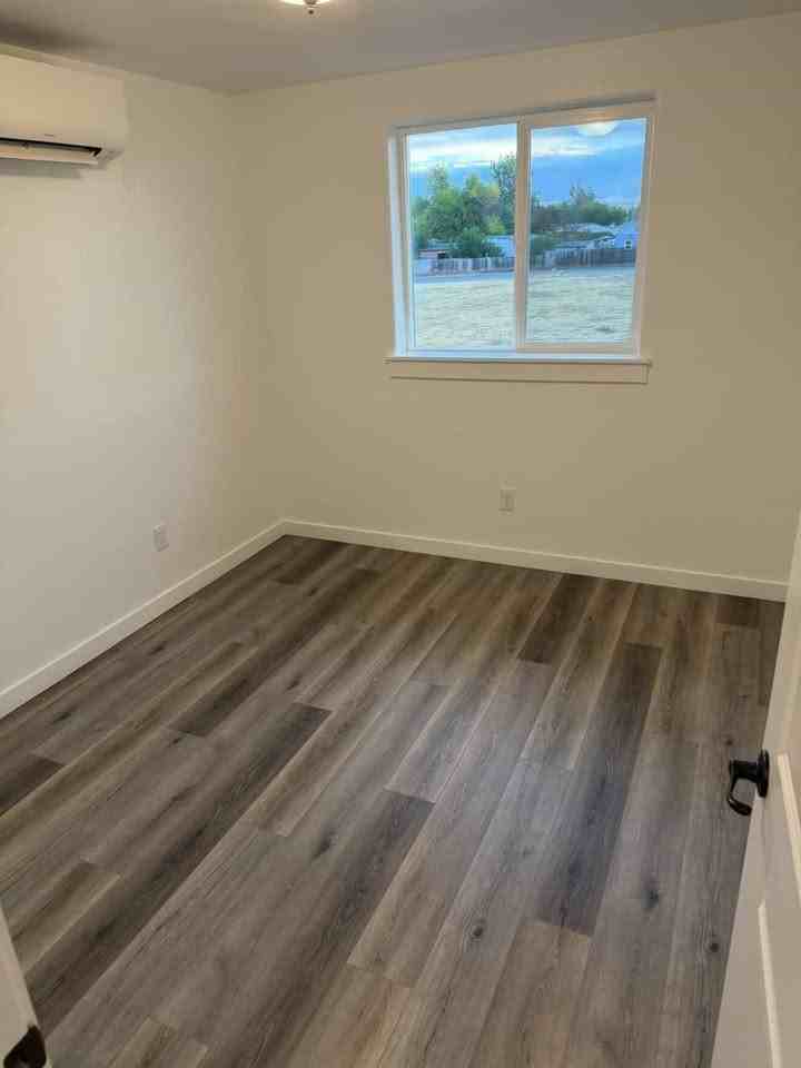 7658 24th St #1 - Photo 7 of 9