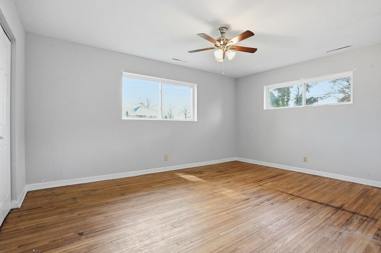 345 Brannan Rd - Photo 6 of 10