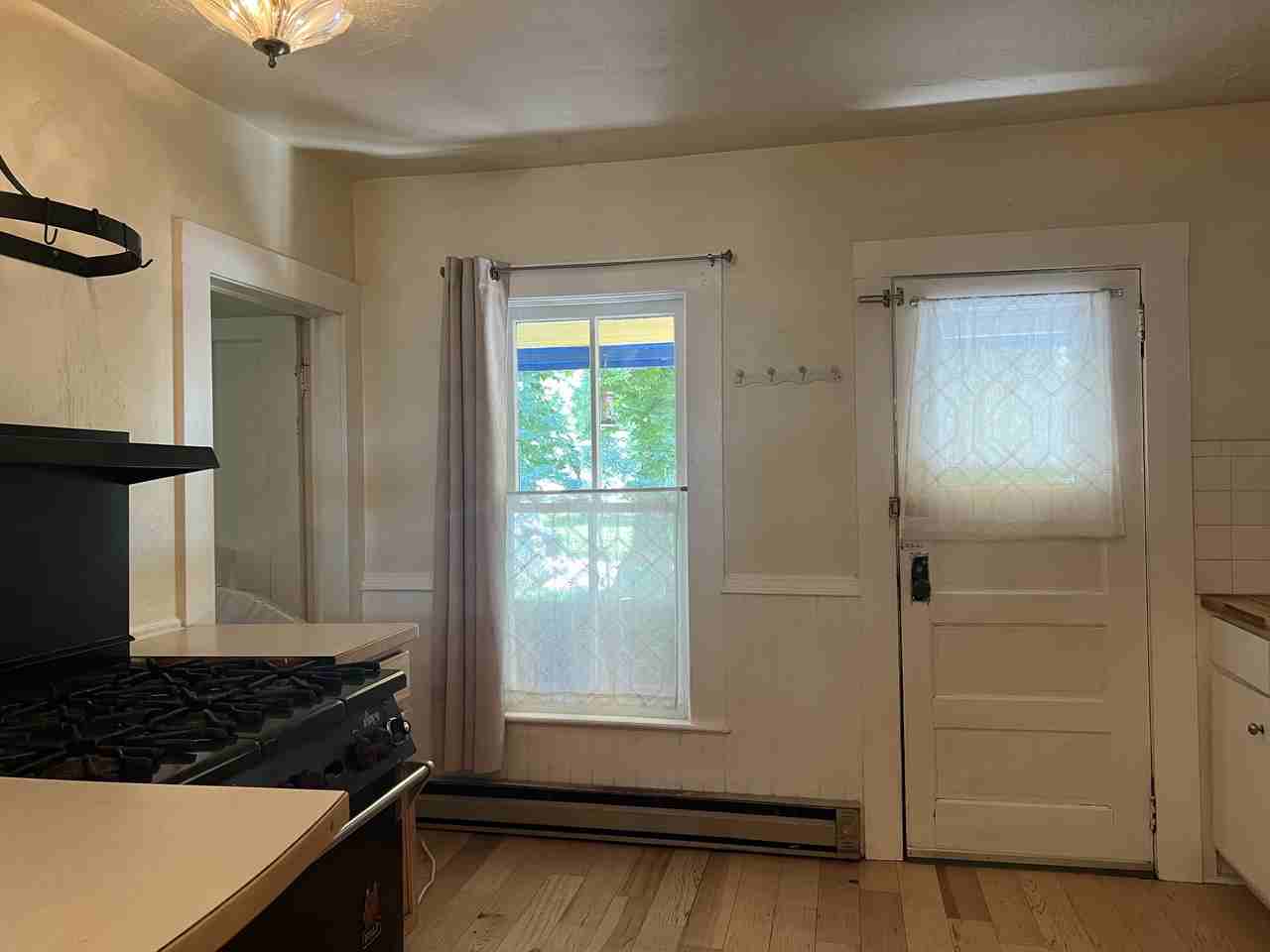 436 S 6th St W #MAIN - Photo 6 of 11