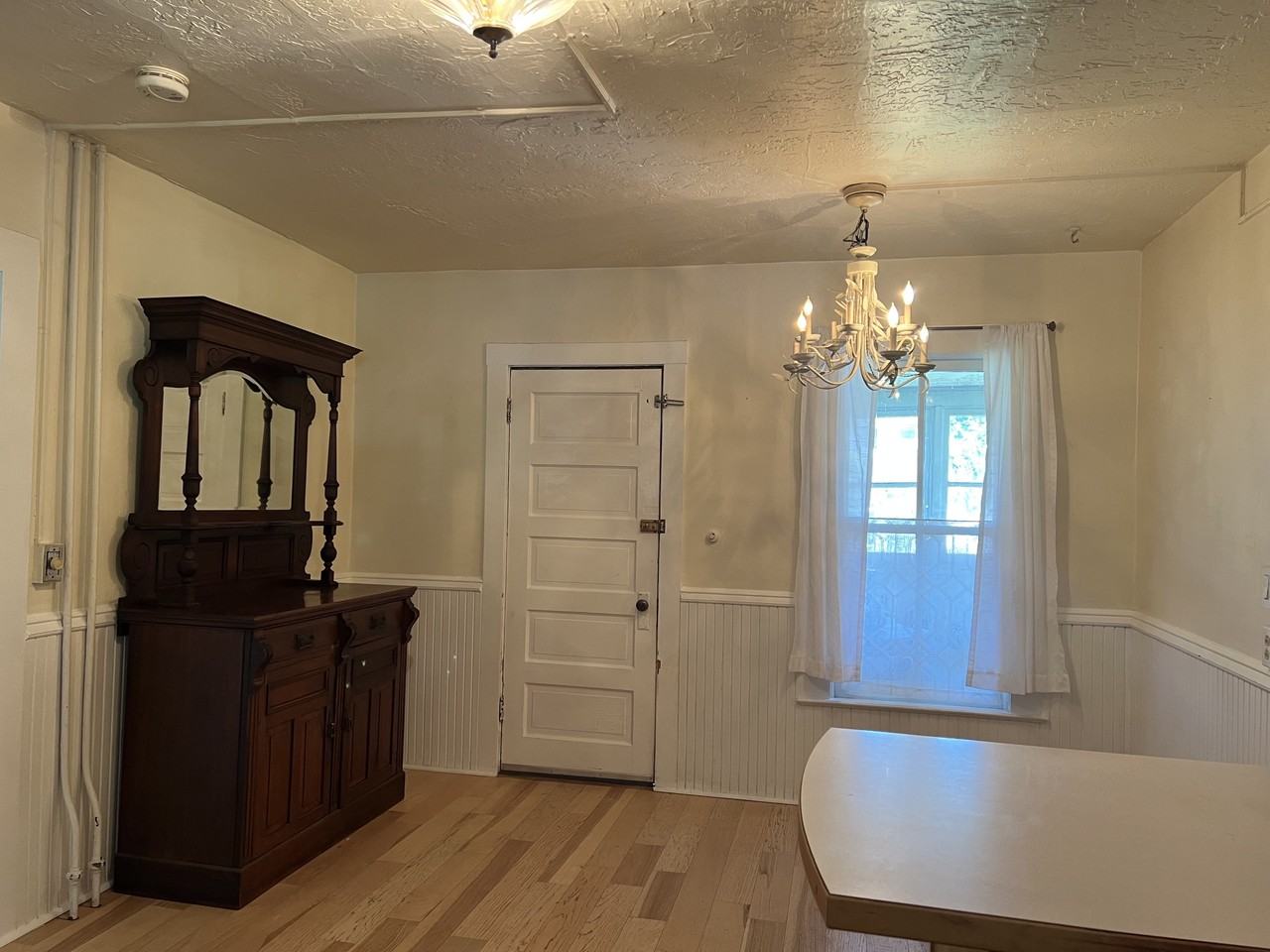 436 S 6th St W #MAIN - Photo 7 of 11
