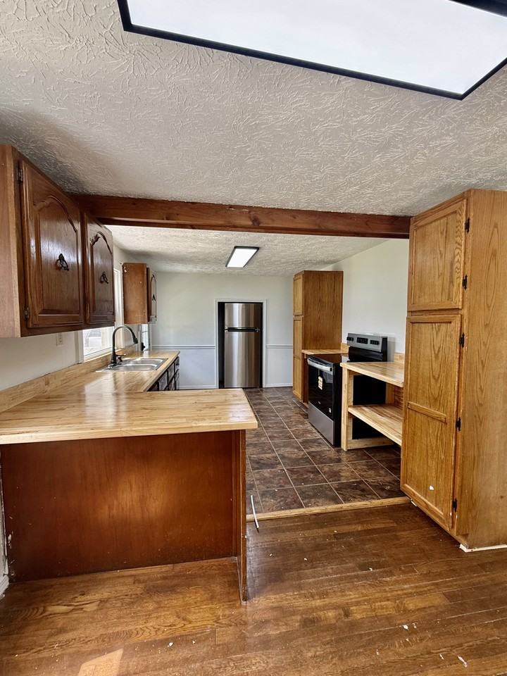 1135 Ky Highway 519 #1 - Photo 5 of 12
