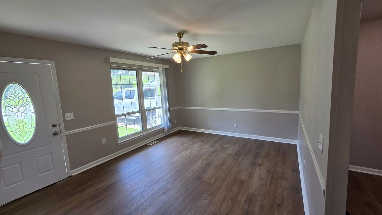 5205 Auriesville Ln #1 - Photo 3 of 15