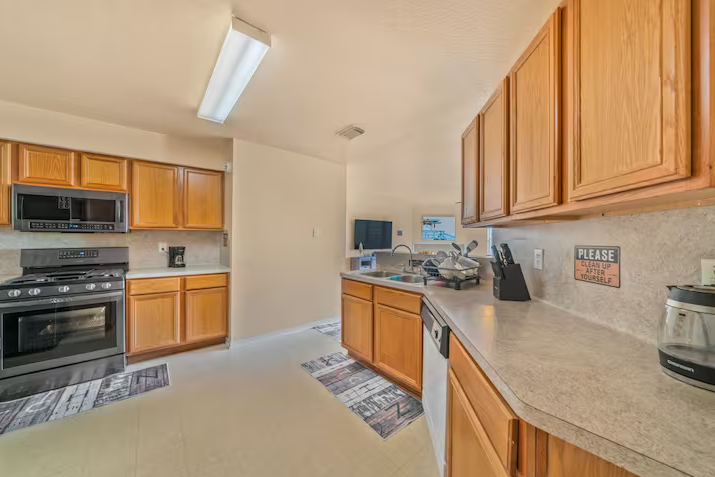 7242 Fox Hall Lane - Photo 6 of 13