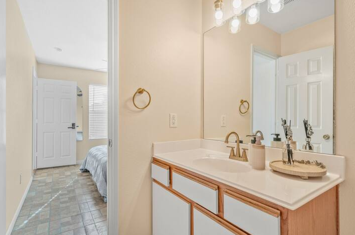 7242 Fox Hall LaneRoom 2 #2 - Photo 7 of 10