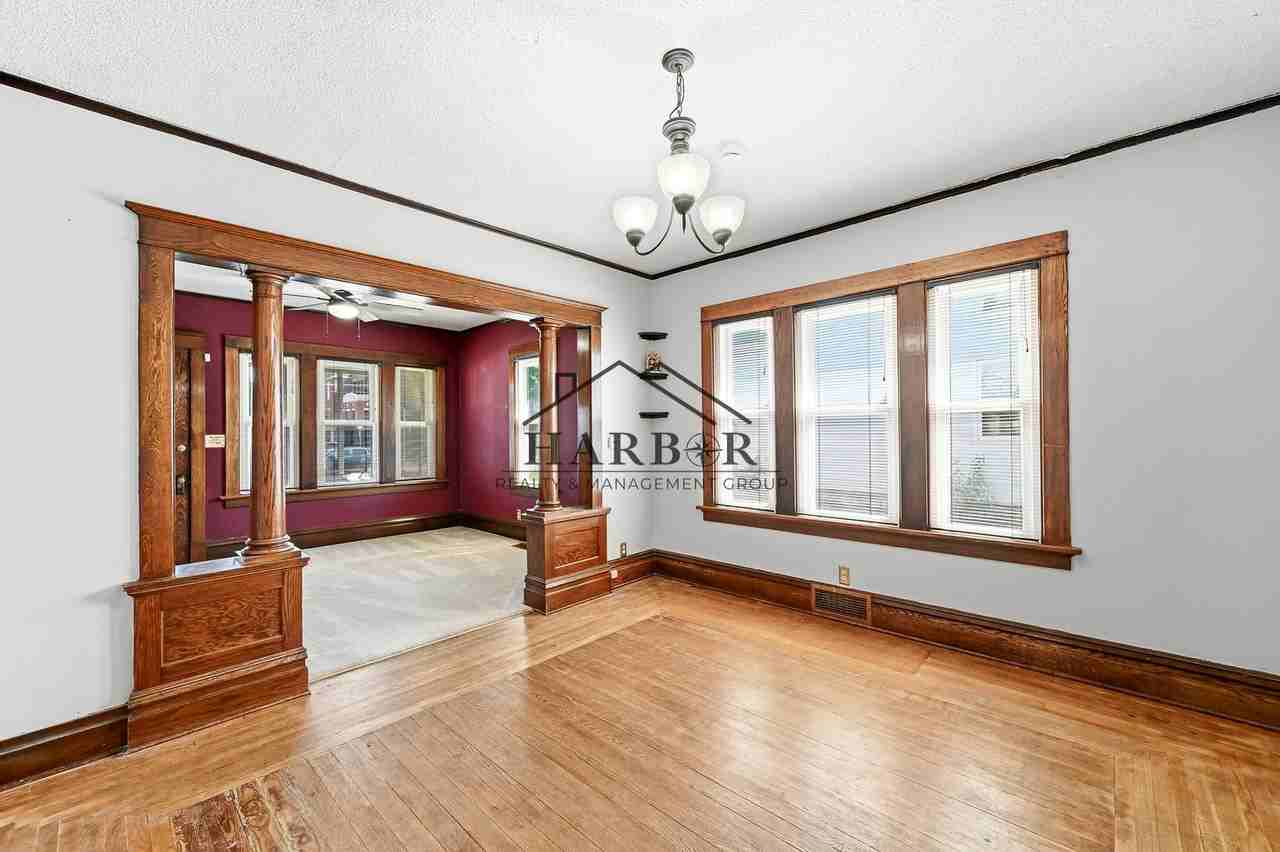 228 8th St Nw - Photo 3 of 24
