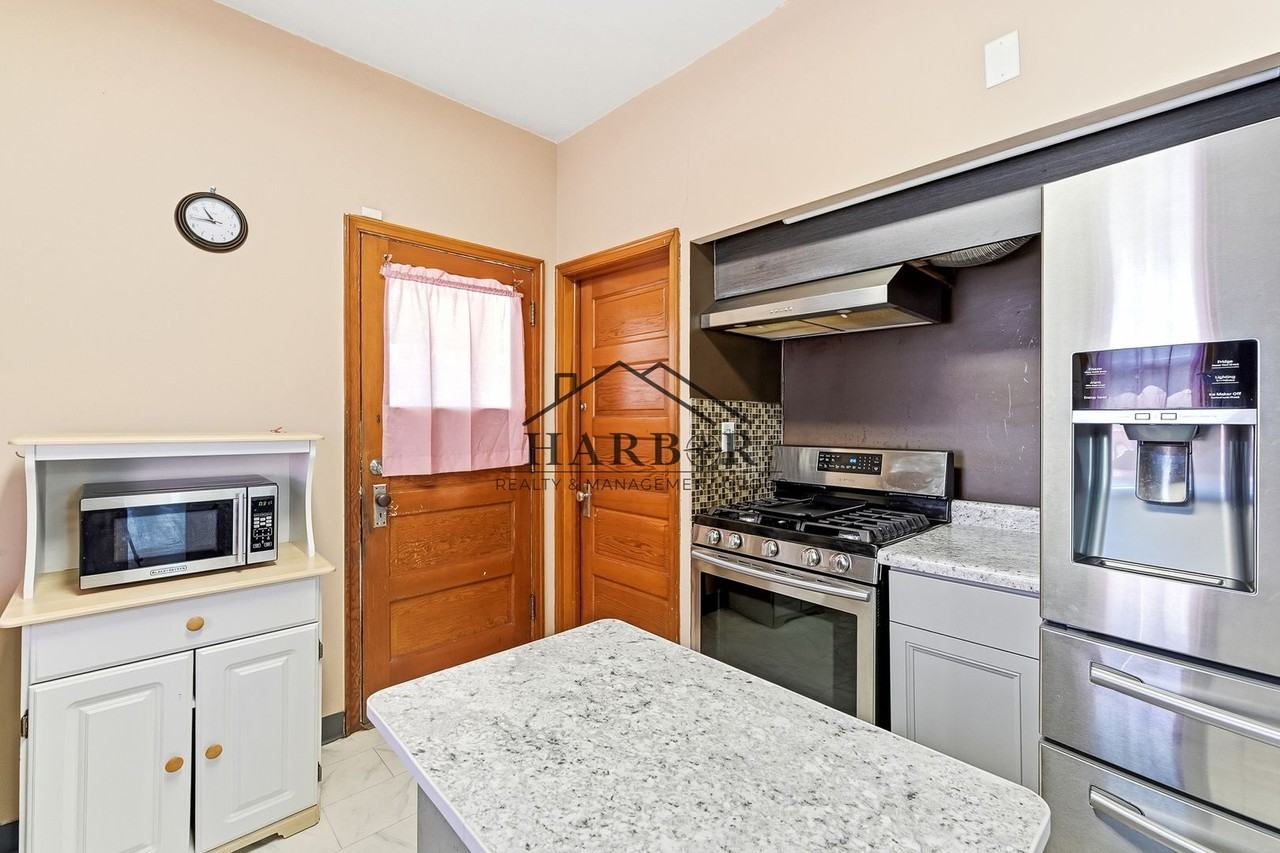 228 8th St Nw - Photo 6 of 24