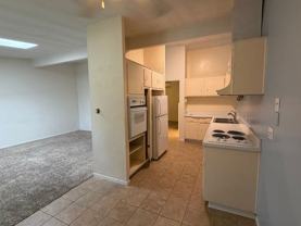 540 Oakdale Ln #J - Photo 1 of 1