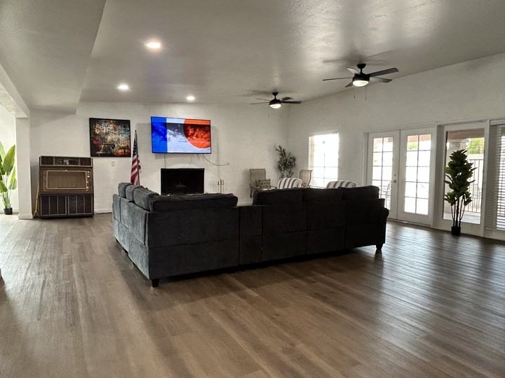 4400 W Missouri Ave #83 - Photo 2 of 28