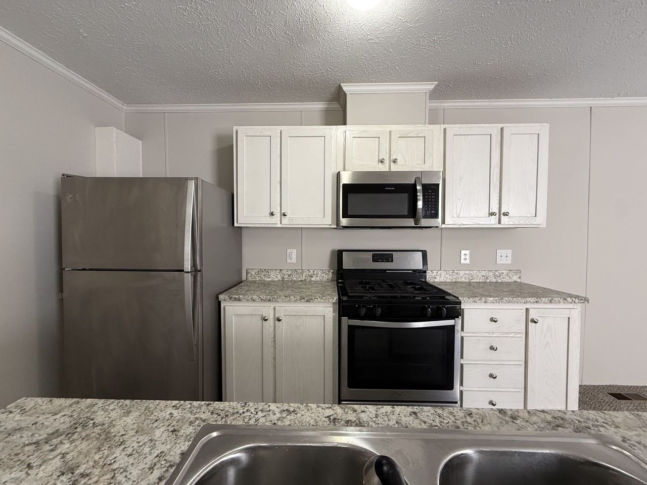 16137 Normandy St #98 - Photo 3 of 25