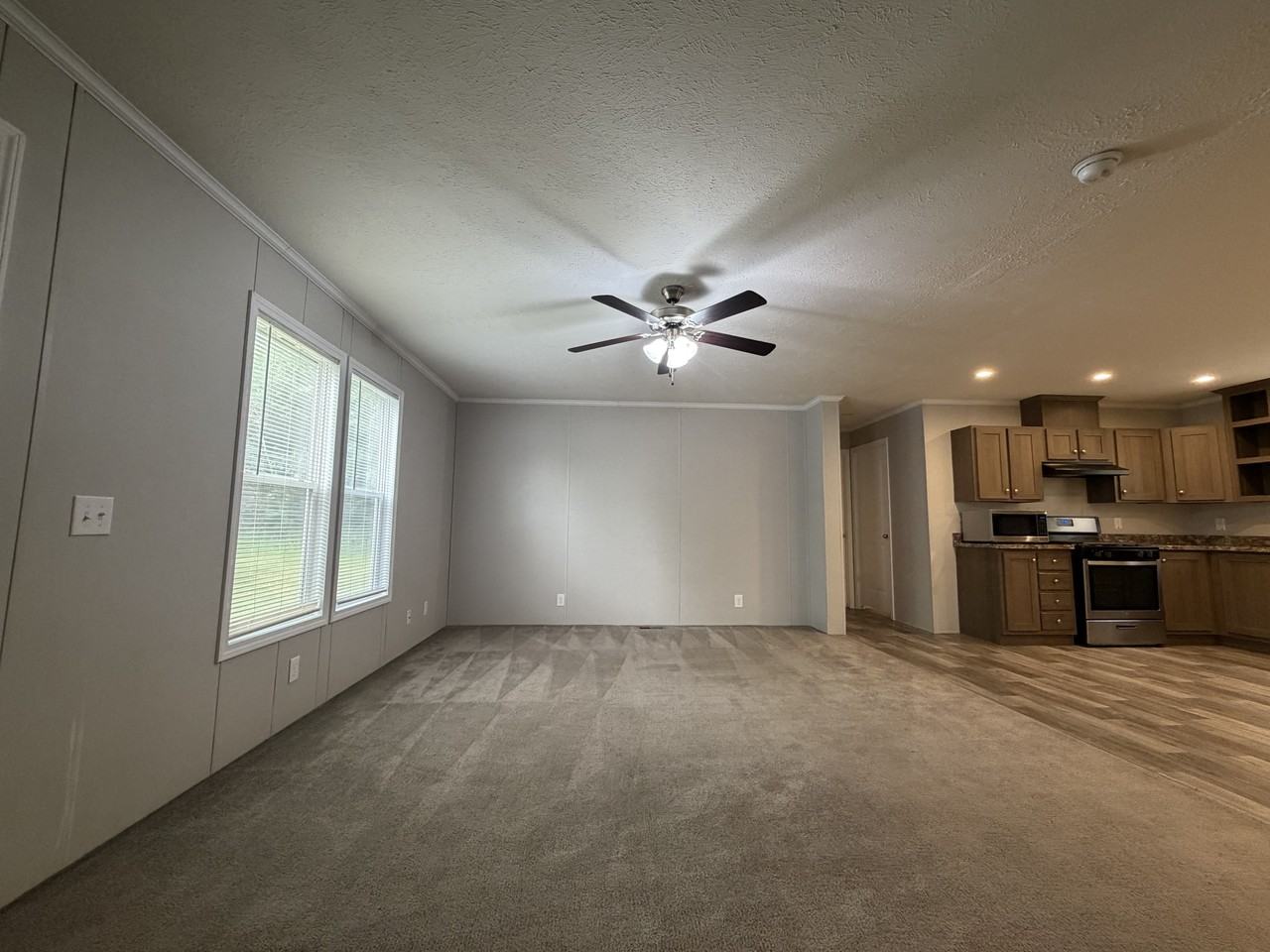 1539 Huron Ct #175 - Photo 6 of 37