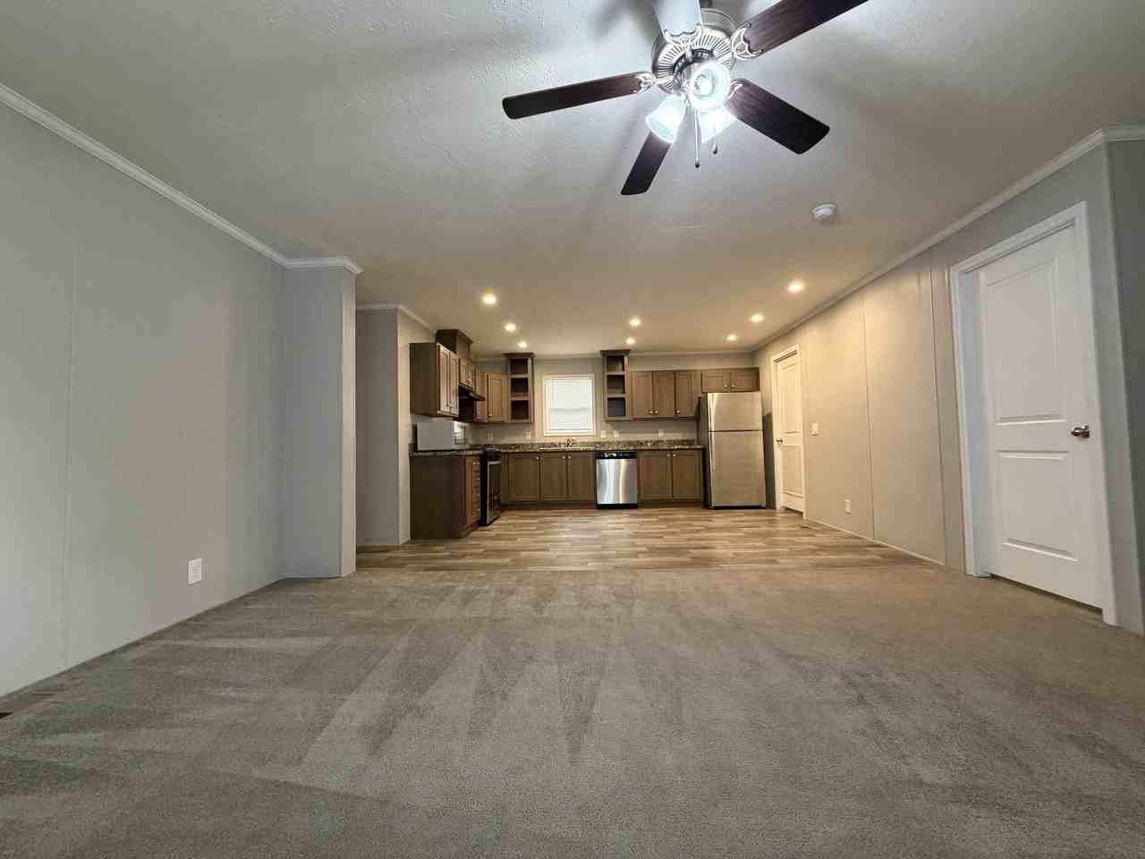 1539 Huron Ct #175 - Photo 7 of 37