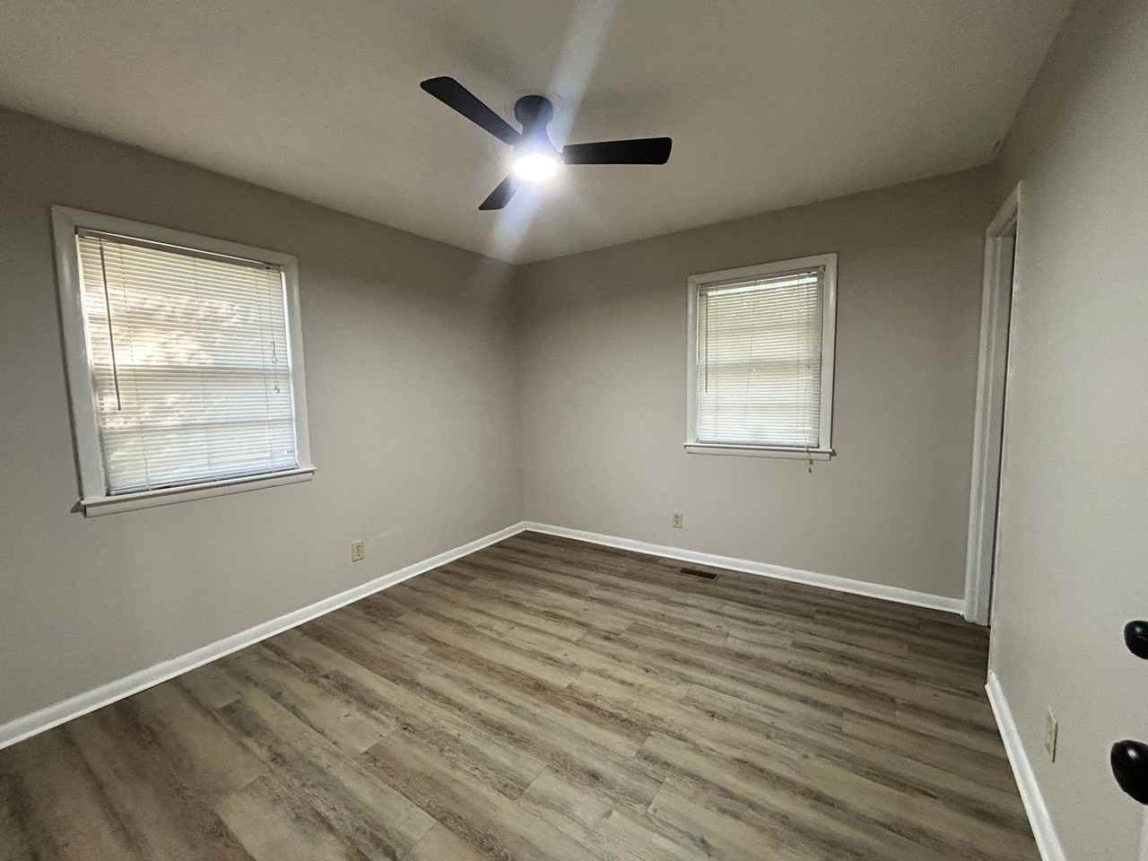 745 Rustland Dr - Photo 7 of 20