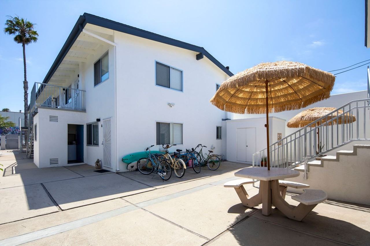 Monica Arms Apartments - Photo 4 of 17
