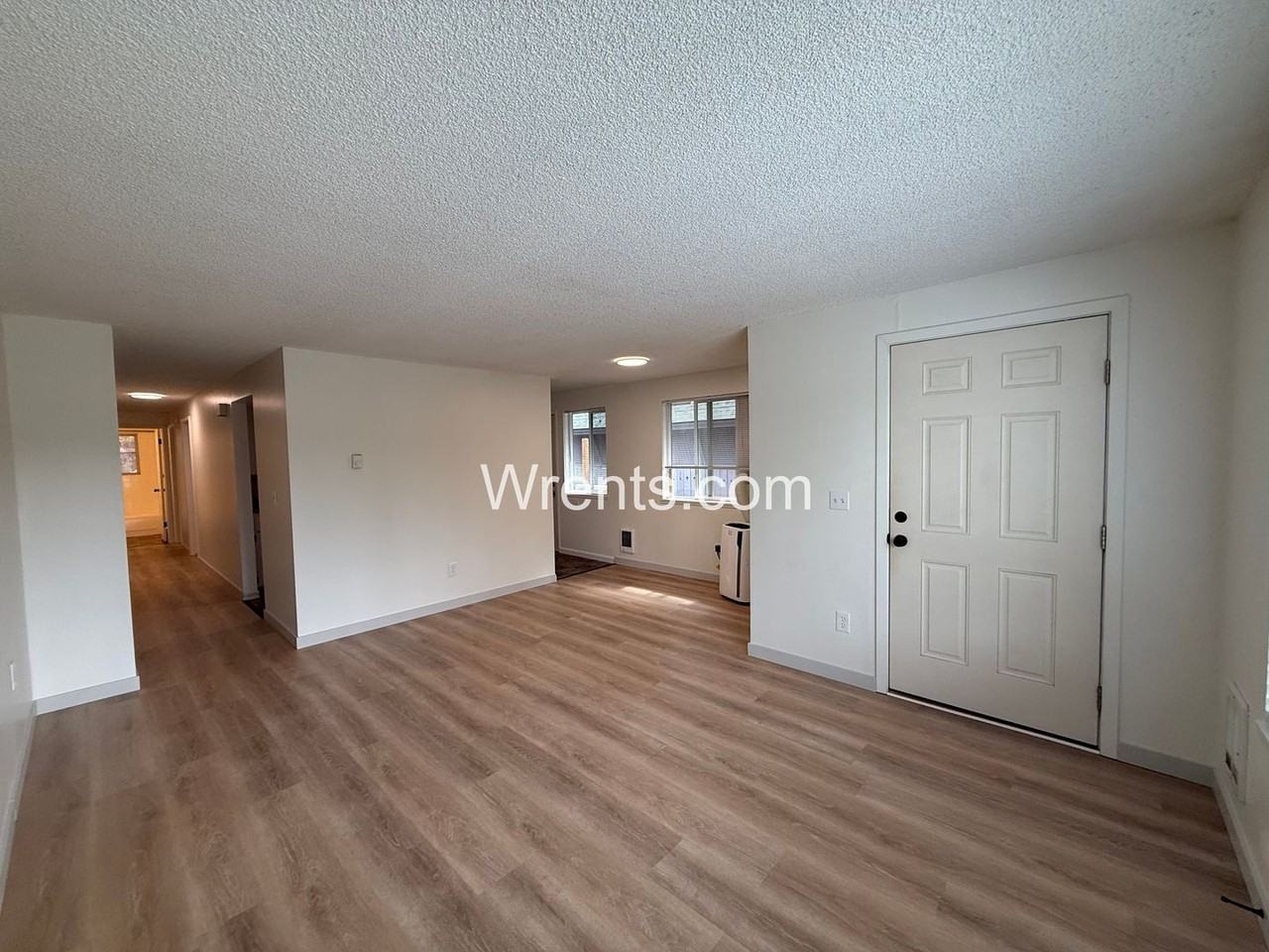 102 W Cora Ave - Photo 3 of 20
